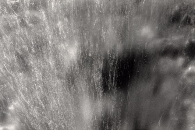 VARIATIONS-SUR-UN-JET-D'EAU