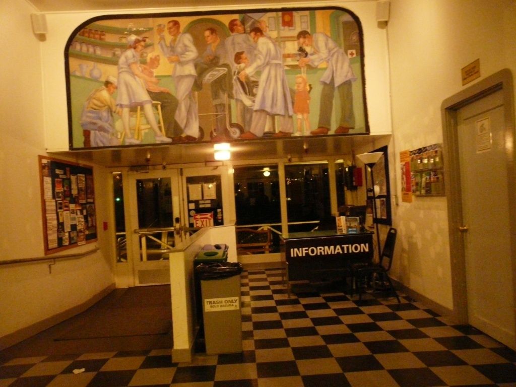 Entrée de l'auberge avec un joli