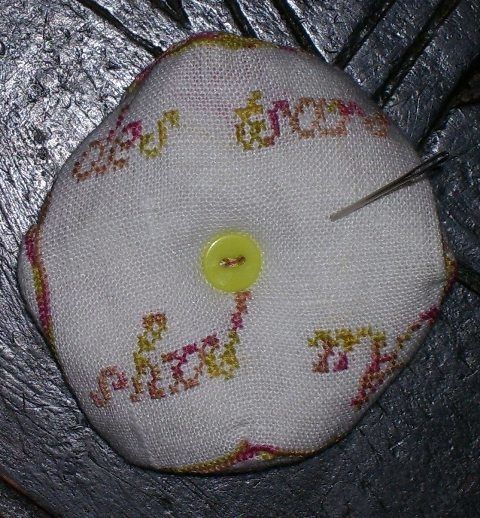 biscornu-loupe2.jpg