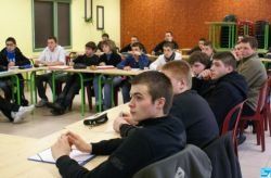 les-eleves-de-la-mfr-en-formation-pour-892201.jpg