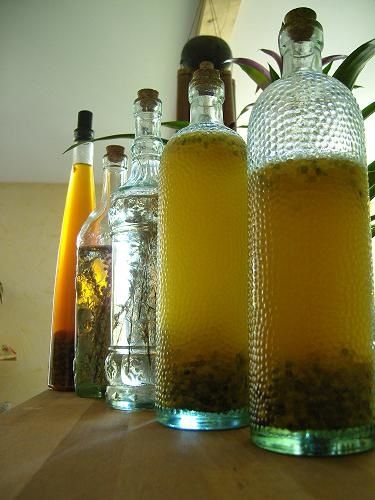 Dans l'ordre : Rhum Fruit de la passion x2 Genepi x2 et Rhum fruit de la Passion
