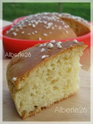 brioche-perlee-au-lait-d-amande-ss-g.jpg