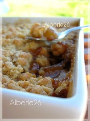 crumble-aux-deux-prunes.jpg