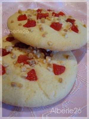 galette-beurre-rose-fraise.jpg