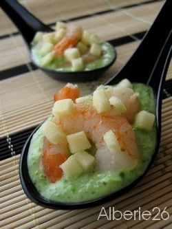 cuillere-creme-petit-pois-et-crevette-epicee.jpg