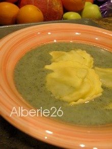 soupe-de-fane-de-carotte.jpg