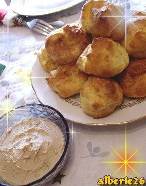 petit-choux-a-la-creme-de-foie-gras.jpg
