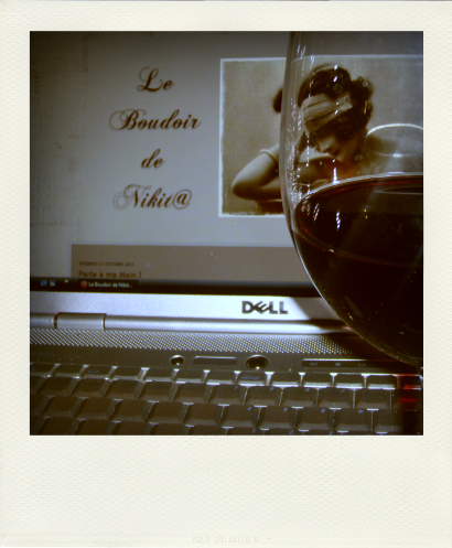 Verre-de-Vin-Rouge-Cotes-du-Rhone.png