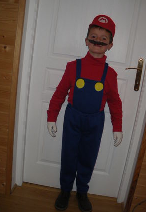 enfant-deguise-super-mario.png