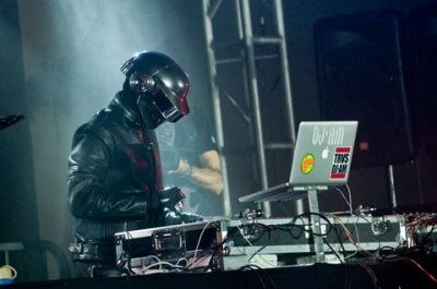 DJ AM survivant d' un terrible accident