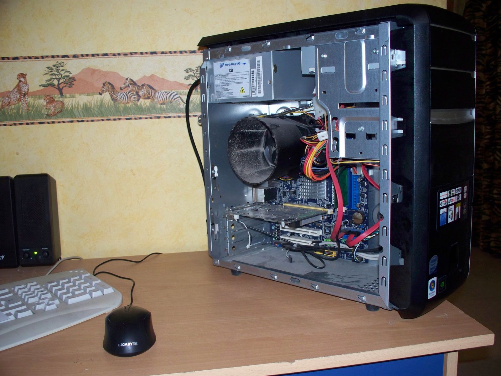 Dépannage d'un PC Gamer entrer de gamme Packard Bell IMEDIA X9046 -  PERFORMANCE PC Assembleur PC pour Réalisation et Montage de PC et PC GAMER  sur Mesure l'Amélioration d'Ordinateur et Dépannage Informatique