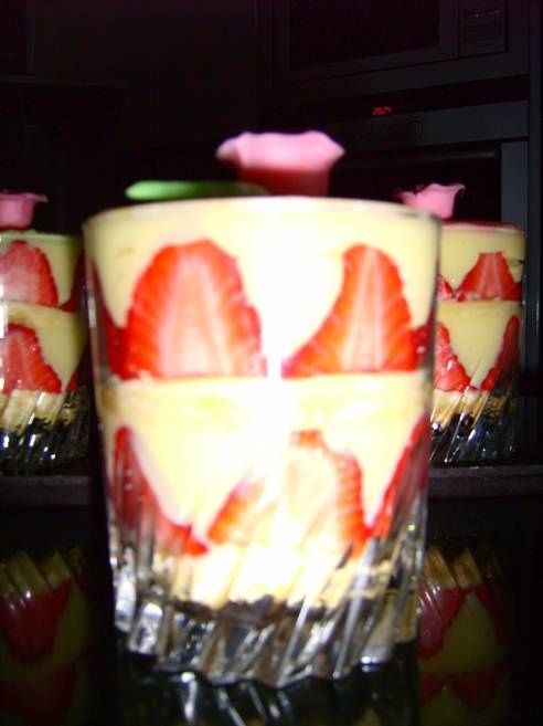 Dessert fraisier en verrines 3