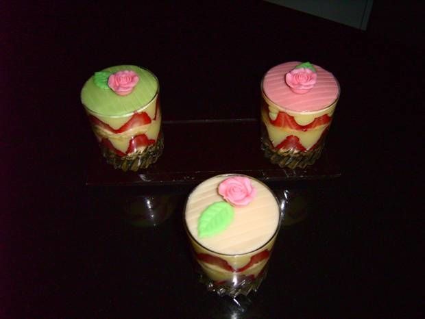 Dessert fraisier en verrines 4