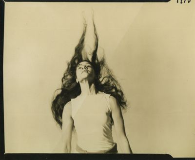 Si-Lan-Chen--Hair-Falling-1942-Barbara-M
