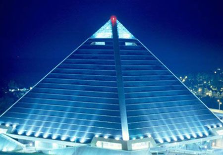 memphis pyramid blue