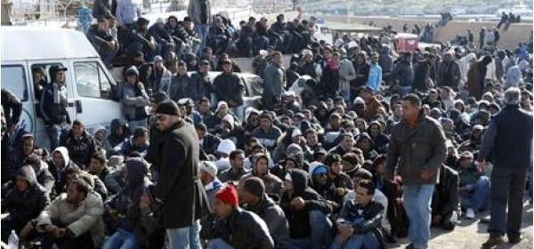 5.000 immigrants tunisiens sur les côtes de Lampedusa