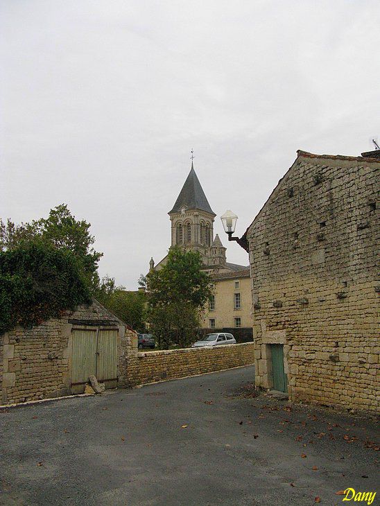 Pays-de-Loire, Vendee, Nieul-sur-l'Autise_85240