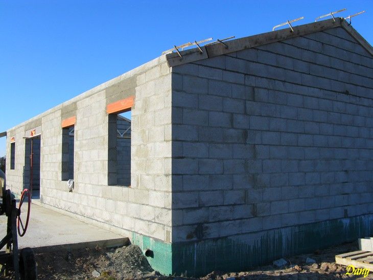 Les Maisons PRIVAT: au 19 02 2010 -9eme-jour-mur