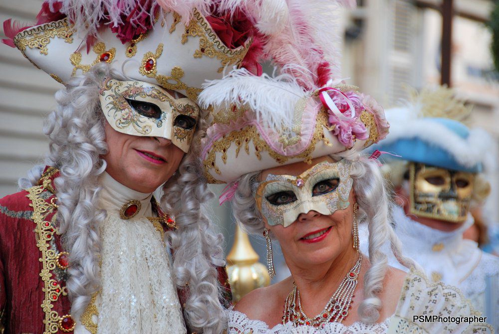 Les masqués vénitiens de France à Martigues, septembre 2012. 
Photos de paul et Martine