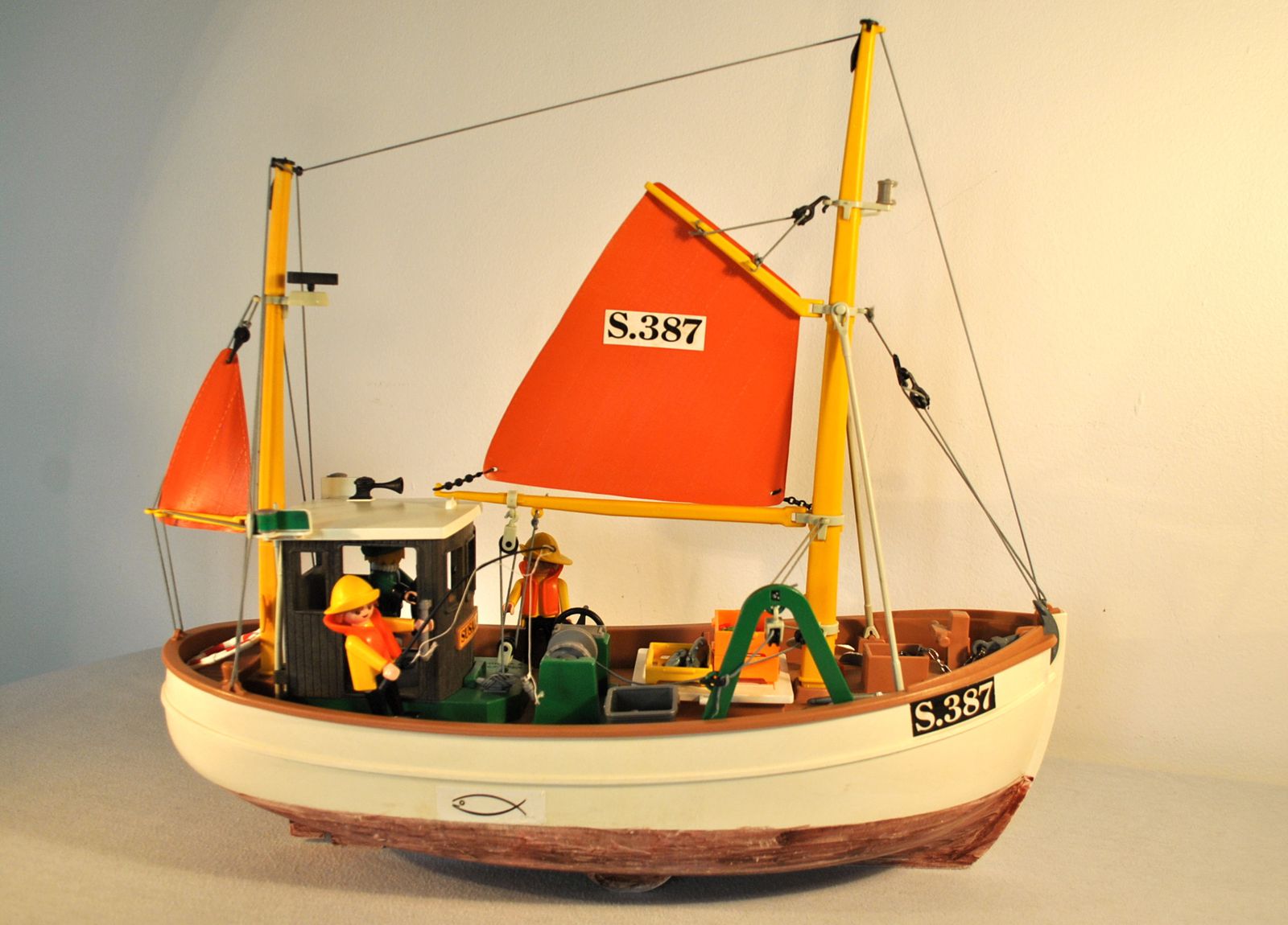 Bateau de pêcheur Playmobil : "Suzanne" - LeS pEnDuLes à 10h10