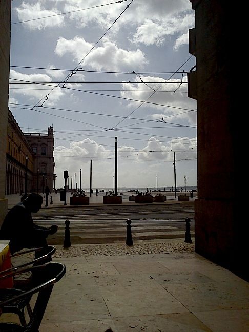place-du-commerce.jpg