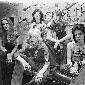 The-Runaways-WhiskeyRunaways70sth.jpg