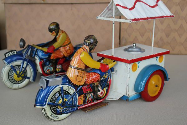 Toymania : collections de jouets motos
