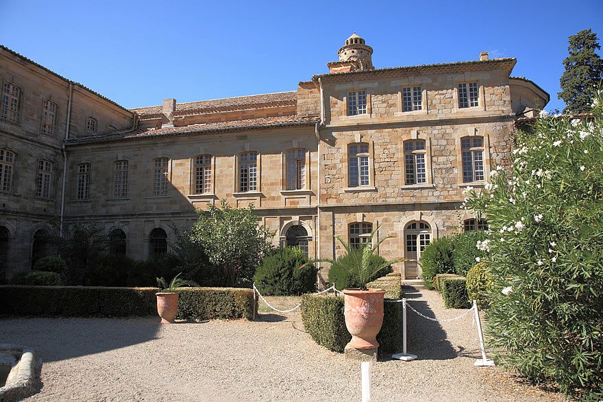 Chateau Abbaye de Cassan - 003