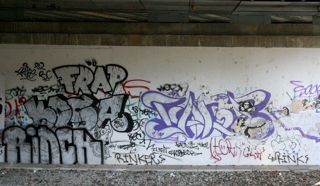 38 - Grenoble : Formes multiples de Tags 38 - Grenoble : Formes multiples de Tags
