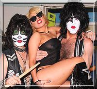 Lady-Gaga-Kiss-Sexy-Rock-Hot-Video.jpg