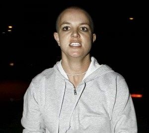 britney-spears-pelona-300x268.jpg