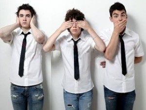 los-jonas-brothers-300x225.jpg