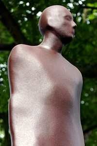 AntonyGormley-OneAndOther-2000-.jpg