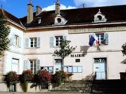 mairie-Louhans.jpg