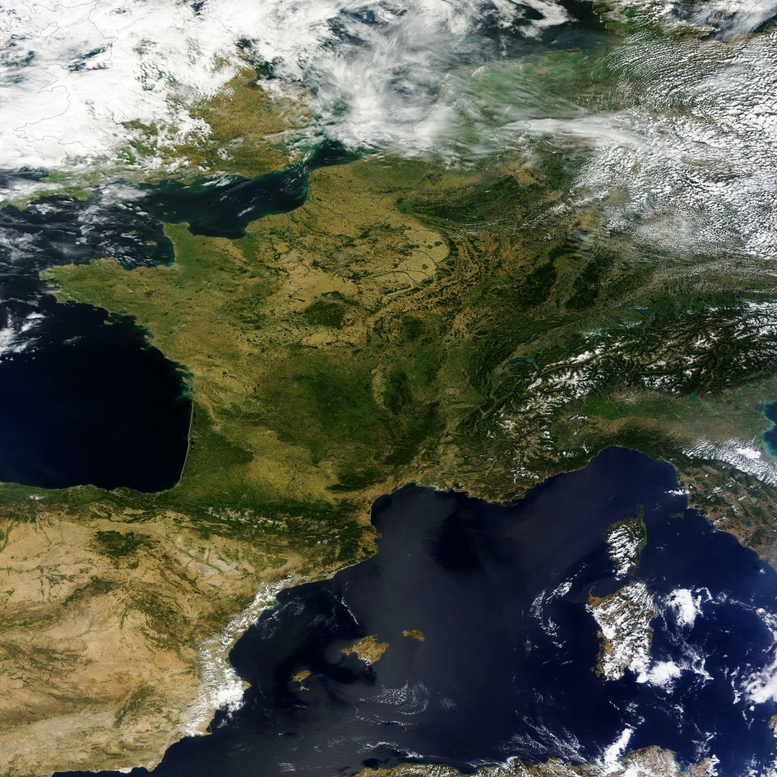 Vue Satellite En Direct Fin août, une France sans nuages : un heureux présage ? - Un autre