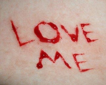 49038_769996284_love_me_H155012_L.jpg