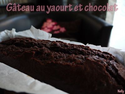 Gateau-Au-Yaourt-Et-Chocolat2.jpg