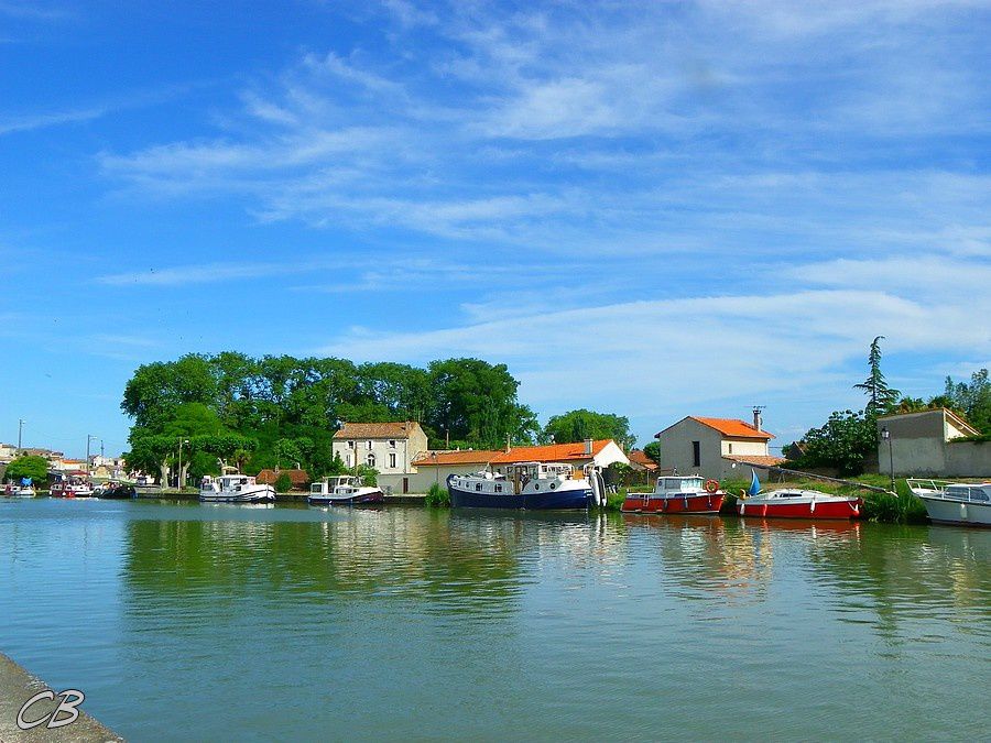 Castelnaudary-et-le-canal-du-midi-Juin-2012--3.-jpg.jpg