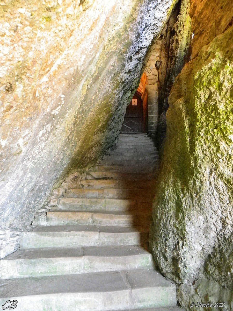 Vals-escalier-dans-la-roche-en-poudingue-2-3-octobre-2012.jpg
