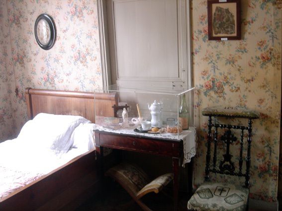 chambre-de-tante-leonie.jpg