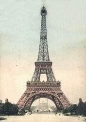 La-Tour-Eiffel-en-1900--vieille-carte-postale-.jpg