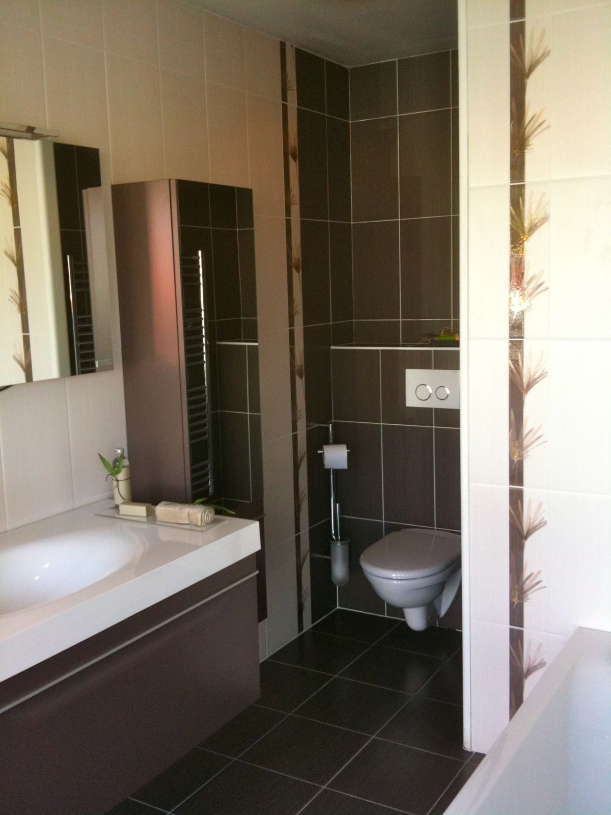 Salle de bain creme et marron: decoration salle de bains marron ...
