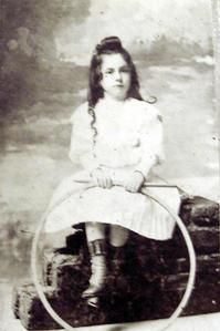 jeanne vers 1905