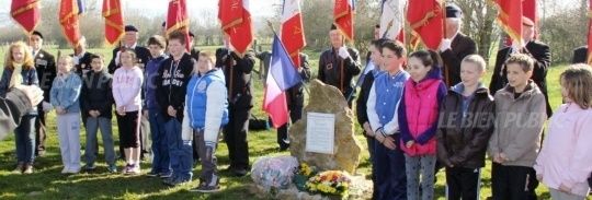 -de-l-ecole-du-rpi-de-rouvres-ont-entonne-la-marseillaise-p.jpg