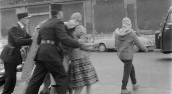 femmes_arretees_17_octobre_1961.jpg