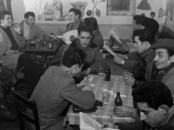 scene_de_cafe.jpg