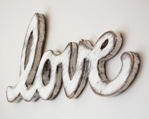 3_cottage-d-cor-love-sign_7-pretty-knick-knacks-to-spice-up.jpg