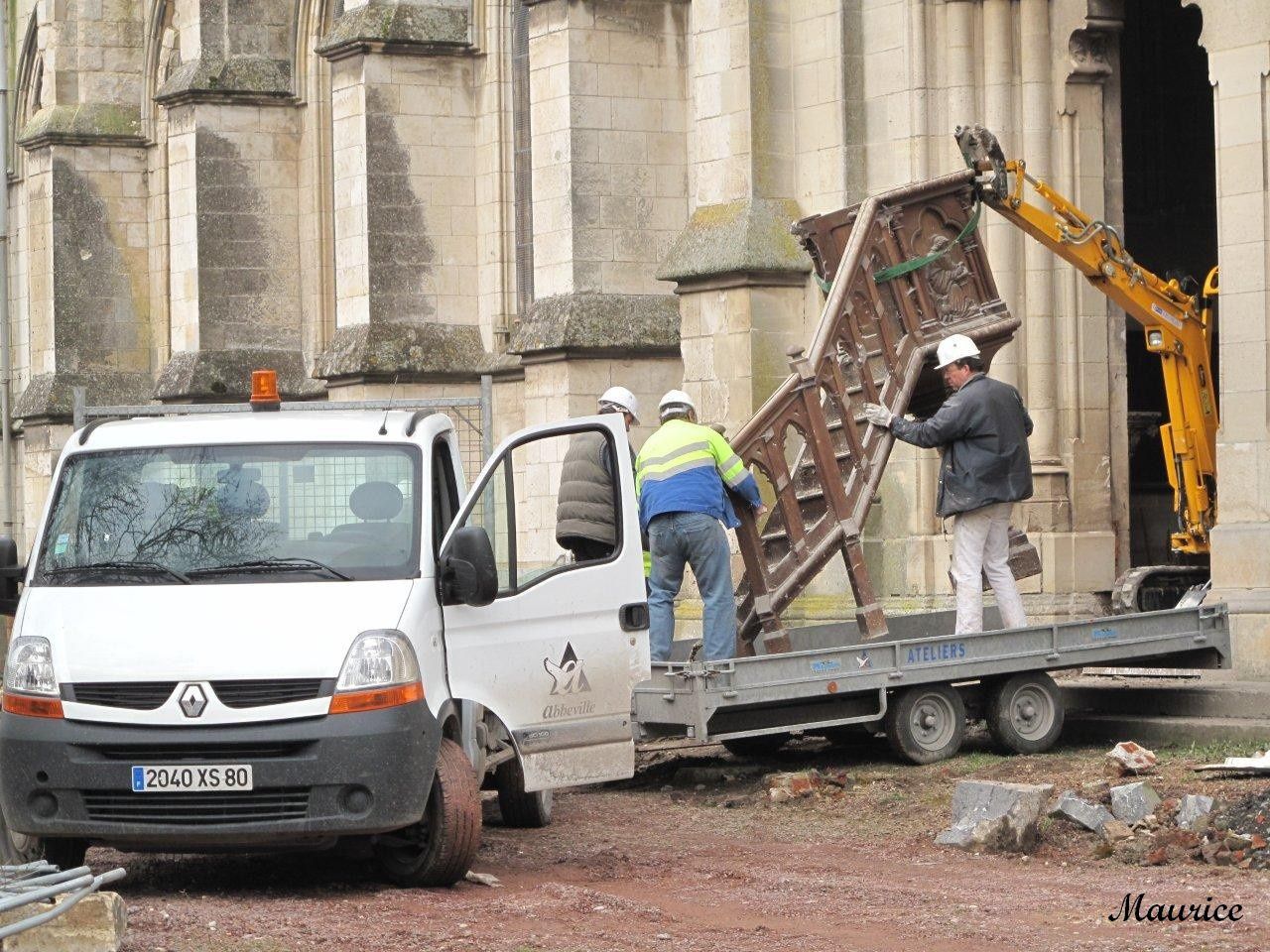 retrait du mobilier de l'église Saint Jacques le 20 mars 2013