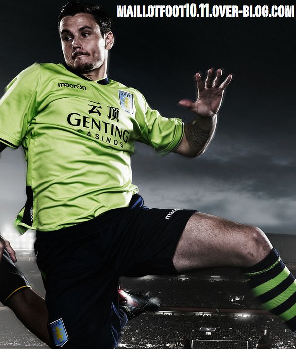 maillot away aston villa macron 2013 aston-villa-maillot-macron-away-2013-.jpg
