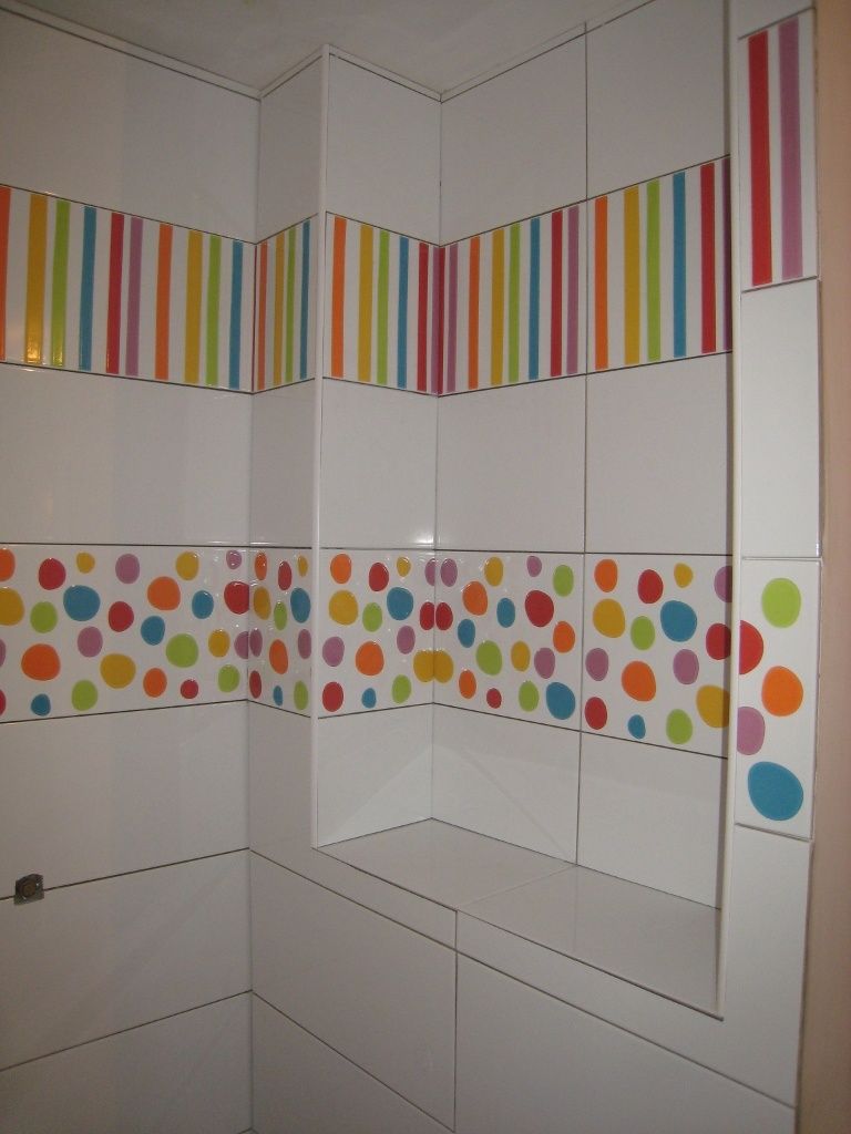 Salle de bain : faïence posée ! le blog de la construction de ...